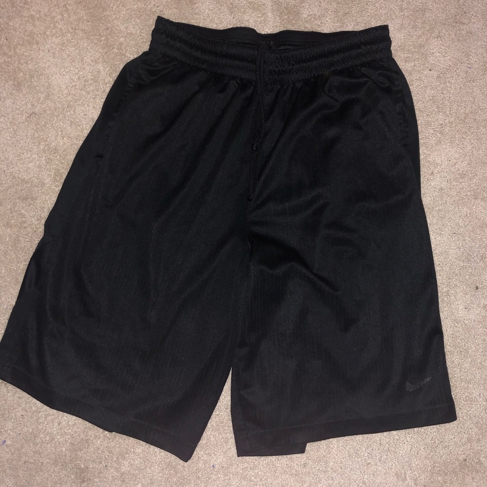 **MENS NIKE SHORTS**